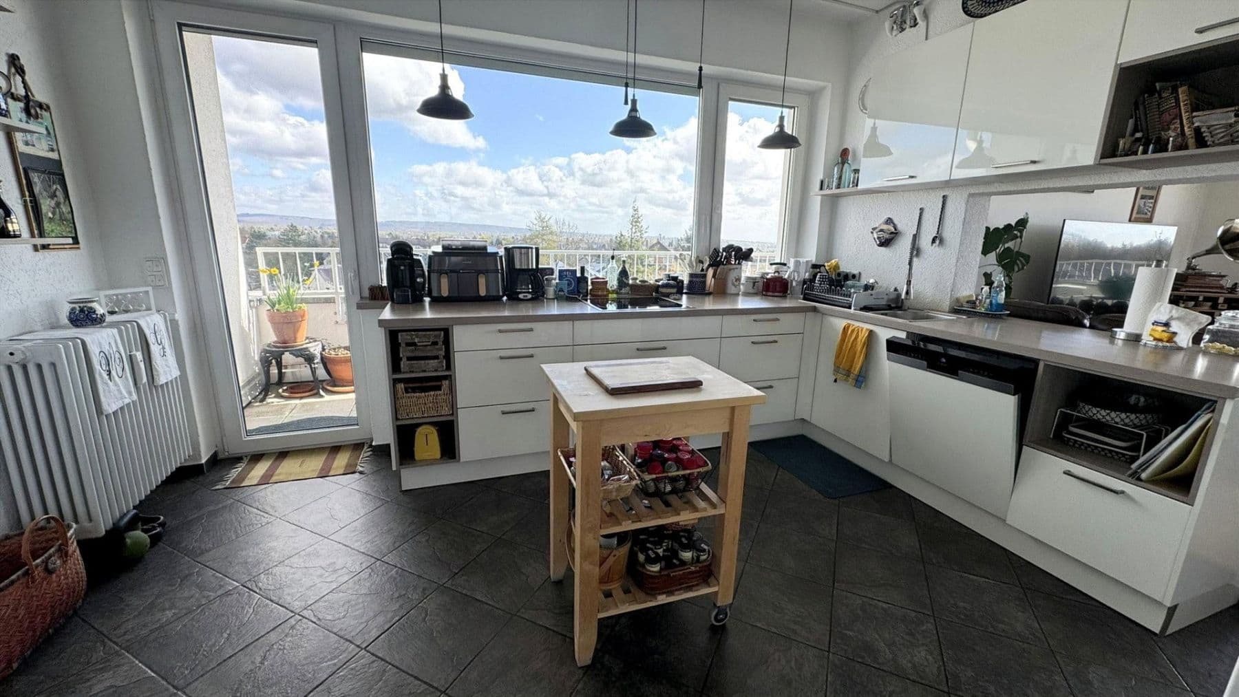 5 bedroom flat to rent, 234 m², Bierstädter Höhe 68, Wiesbaden, Hesse 5 bedroom flat to rent, 234 m², Bierstädter Höhe 68, Wiesbaden, Hesse