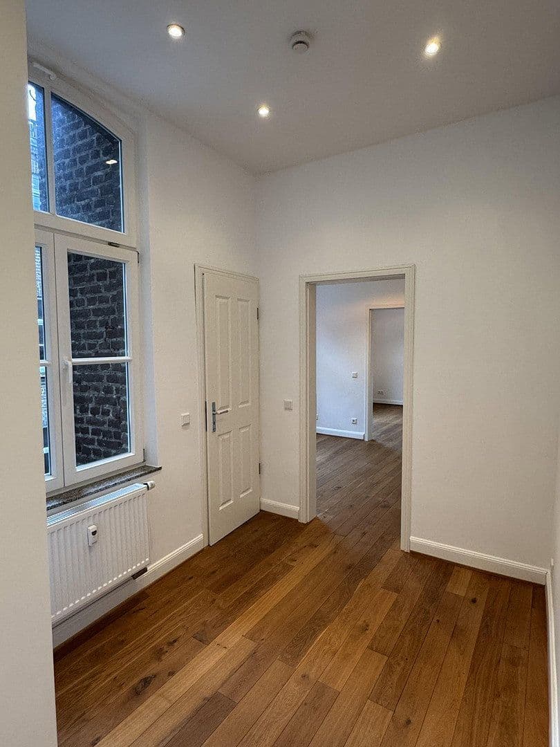 4 bedroom flat to rent, 112 m², Trimbornstrasse 11, Köln, North Rhine-Westphalia 4 bedroom flat to rent, 112 m², Trimbornstrasse 11, Köln, North Rhine-Westphalia