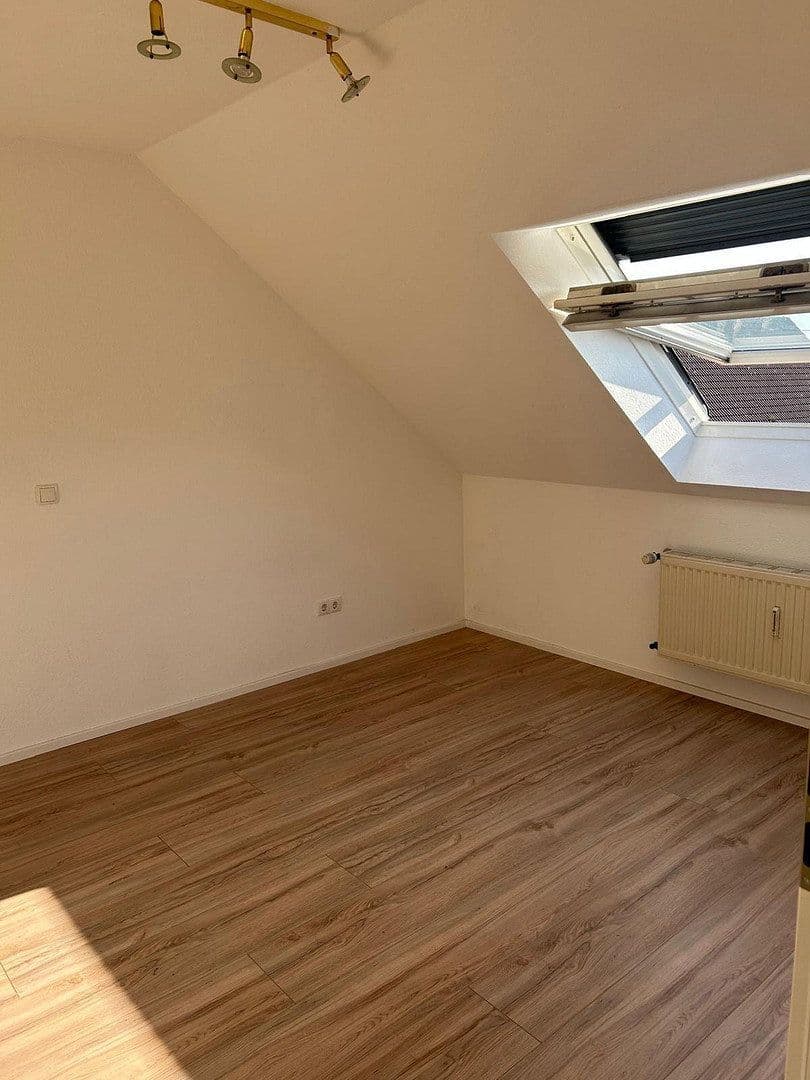 2 bedroom flat to rent, 58 m², Nelkenstraße 10, Bornheim, North Rhine-Westphalia 2 bedroom flat to rent, 58 m², Nelkenstraße 10, Bornheim, North Rhine-Westphalia