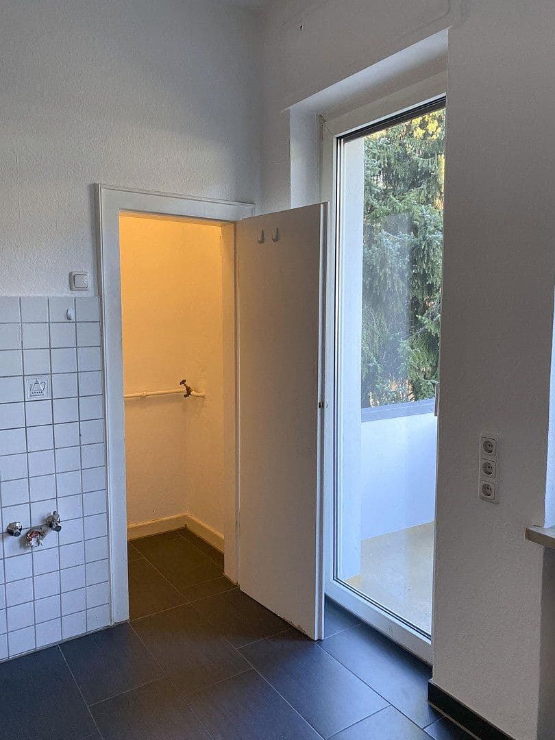 4 bedroom flat to rent, 120 m², Koblenz, Rhineland-Palatinate 4 bedroom flat to rent, 120 m², Koblenz, Rhineland-Palatinate