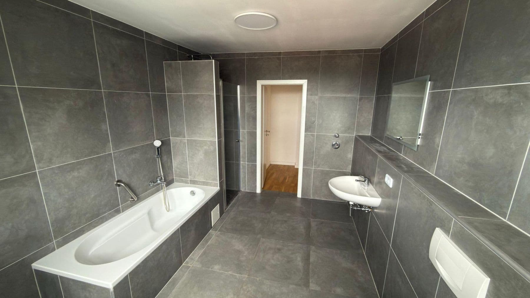 3 bedroom with open-plan kitchen flat to rent, 193 m², Bergstraße 16, Carlsberg, Rhineland-Palatinate 3 bedroom with open-plan kitchen flat to rent, 193 m², Bergstraße 16, Carlsberg, Rhineland-Palatinate