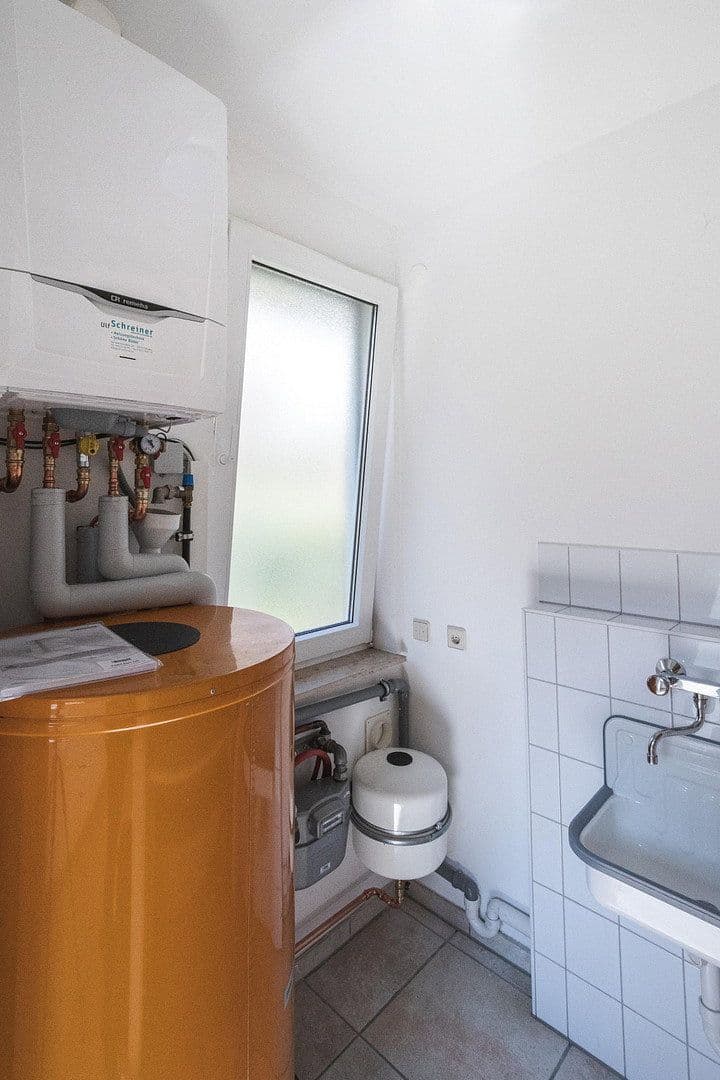 4 bedroom with open-plan kitchen flat to rent, 149 m², Tübingen, Baden-Württemberg 4 bedroom with open-plan kitchen flat to rent, 149 m², Tübingen, Baden-Württemberg