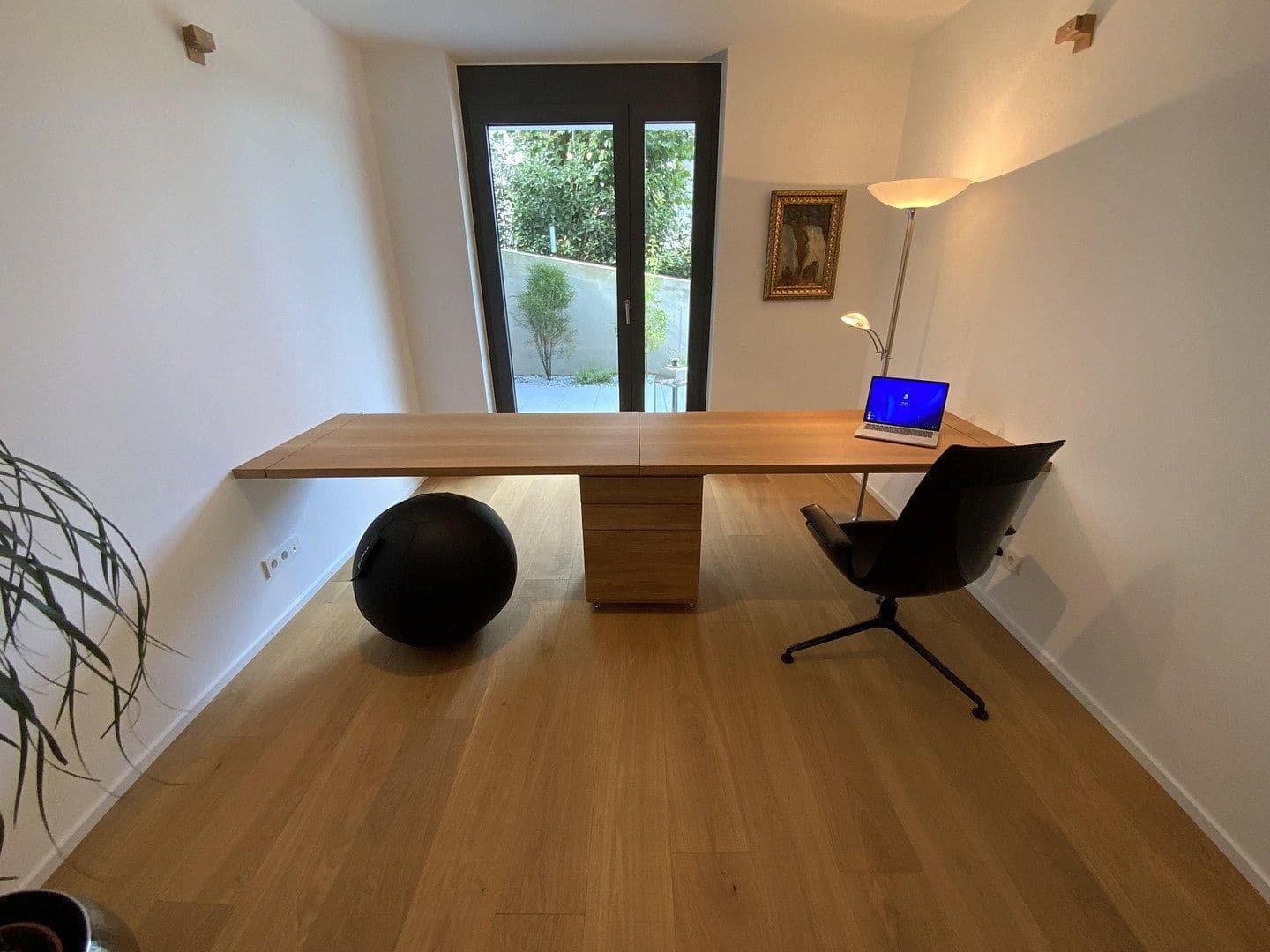 2 bedroom with open-plan kitchen flat for sale, 170 m², Lörrach, Baden-Württemberg 2 bedroom with open-plan kitchen flat for sale, 170 m², Lörrach, Baden-Württemberg