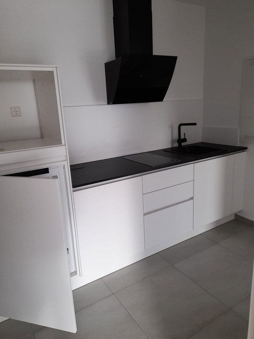 3 bedroom with open-plan kitchen flat to rent, 126 m², Neugartenstraße, Hagnau am Bodensee, Baden-Württemberg 3 bedroom with open-plan kitchen flat to rent, 126 m², Neugartenstraße, Hagnau am Bodensee, Baden-Württemberg