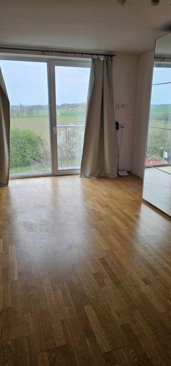 Studio flat to rent, 30 m², Sukova, Velké Přílepy, Středočeský Region Studio flat to rent, 30 m², Sukova, Velké Přílepy, Středočeský Region