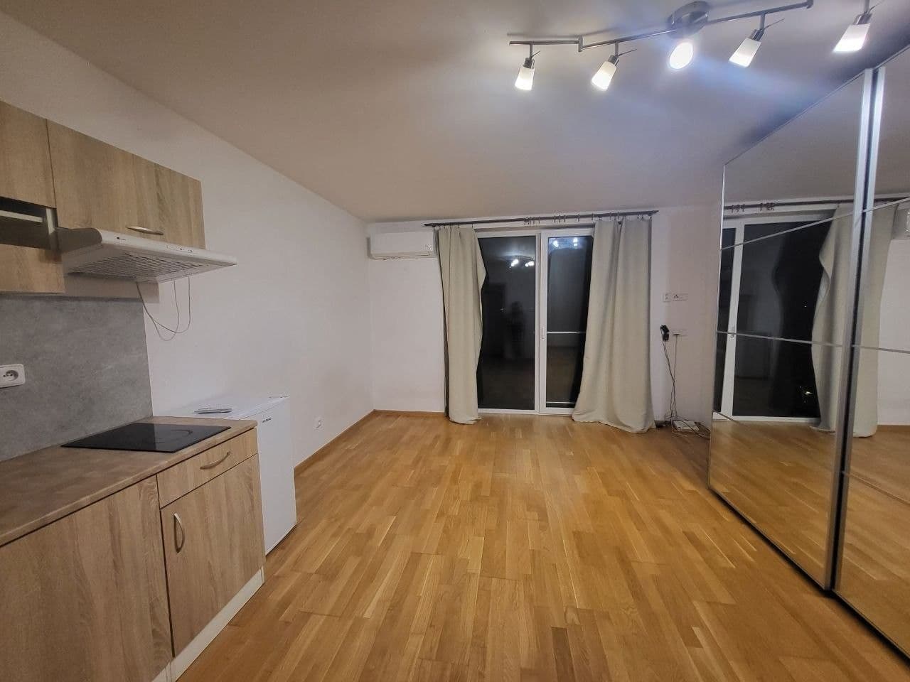 Studio flat to rent, 30 m², Sukova, Velké Přílepy, Středočeský Region Studio flat to rent, 30 m², Sukova, Velké Přílepy, Středočeský Region
