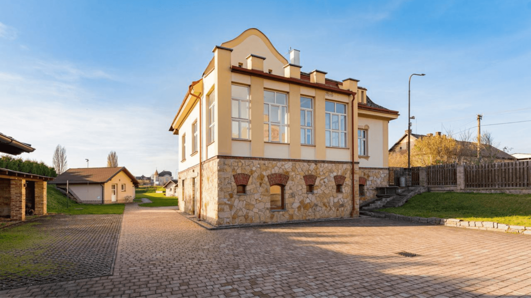 house for sale, 400 m², 1. máje, Vysoké Veselí, Královéhradecký Region house for sale, 400 m², 1. máje, Vysoké Veselí, Královéhradecký Region