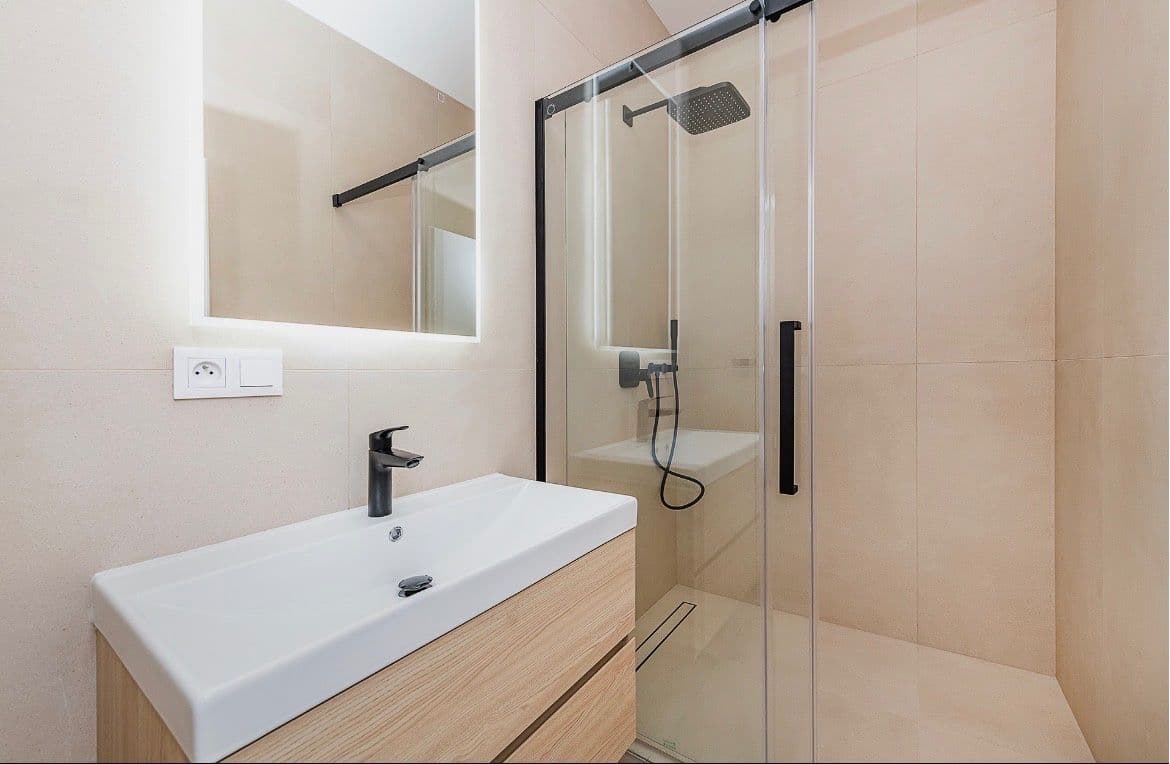 1 bedroom with open-plan kitchen flat to rent, 50 m², U Křížku, Prague, Prague 1 bedroom with open-plan kitchen flat to rent, 50 m², U Křížku, Prague, Prague