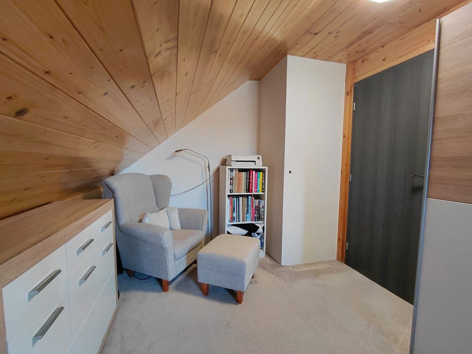 2 bedroom with open-plan kitchen flat to rent, 60 m², Kinských, Rožnov pod Radhoštěm, Zlínský Region 2 bedroom with open-plan kitchen flat to rent, 60 m², Kinských, Rožnov pod Radhoštěm, Zlínský Region