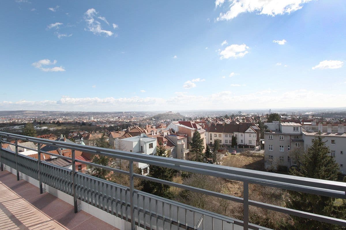 1 bedroom with open-plan kitchen flat to rent, 60 m², Soukopova, Brno, Jihomoravský Region 1 bedroom with open-plan kitchen flat to rent, 60 m², Soukopova, Brno, Jihomoravský Region