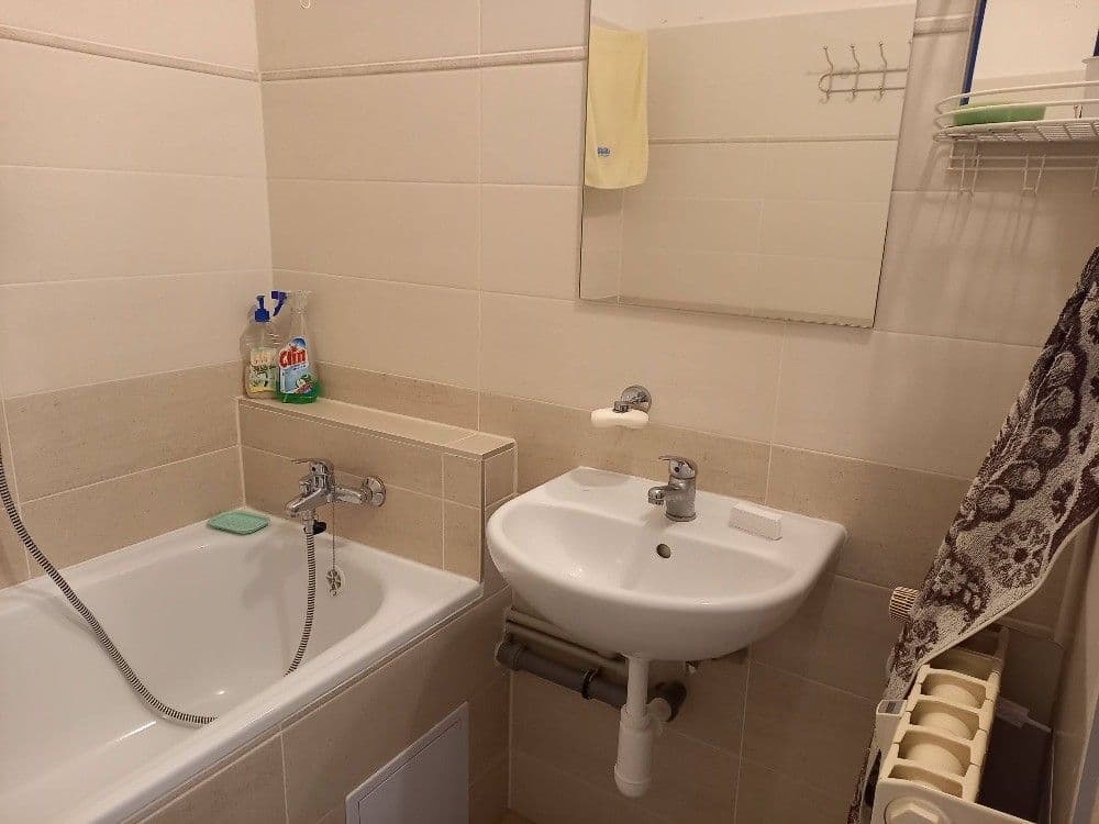 2 bedroom flat to rent, 52 m², Herálecká Ⅲ, Prague, Prague 2 bedroom flat to rent, 52 m², Herálecká Ⅲ, Prague, Prague