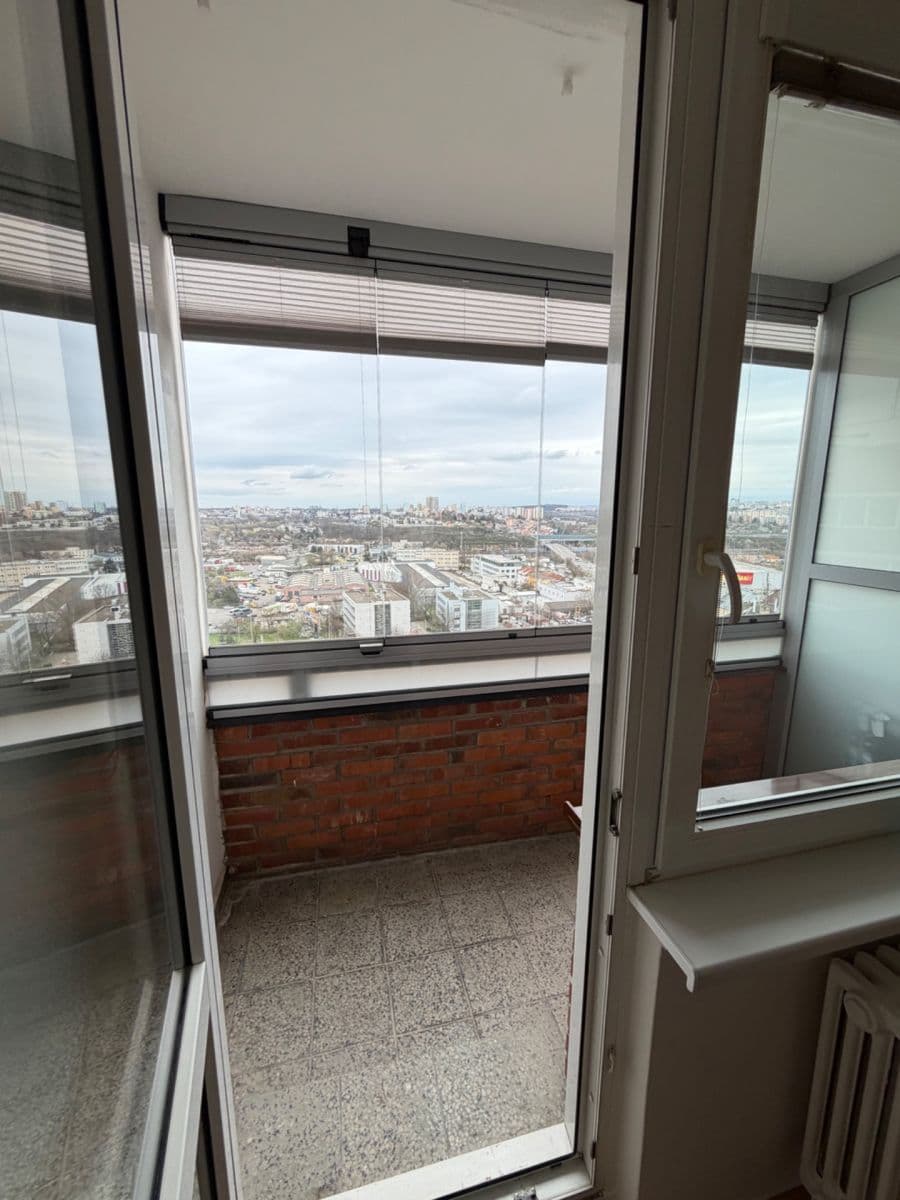 2 bedroom with open-plan kitchen flat to rent, 59 m², V Dolině, Prague, Prague 2 bedroom with open-plan kitchen flat to rent, 59 m², V Dolině, Prague, Prague