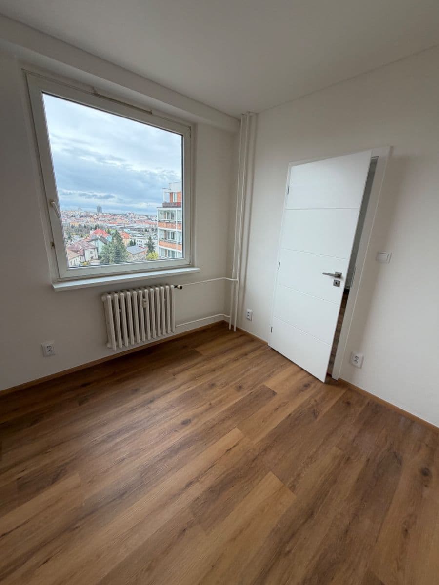 2 bedroom with open-plan kitchen flat to rent, 59 m², V Dolině, Prague, Prague 2 bedroom with open-plan kitchen flat to rent, 59 m², V Dolině, Prague, Prague