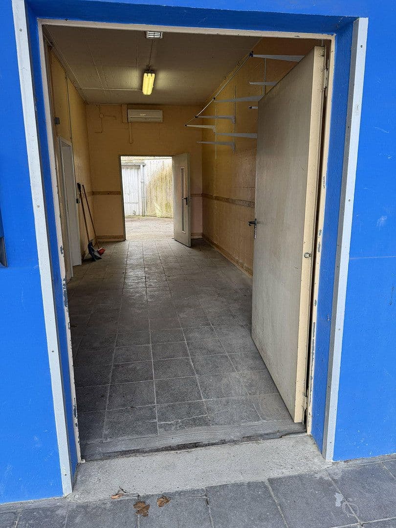 office to rent, 172 m², Ziegelsteinstraße 30, Nürnberg, Bavaria office to rent, 172 m², Ziegelsteinstraße 30, Nürnberg, Bavaria