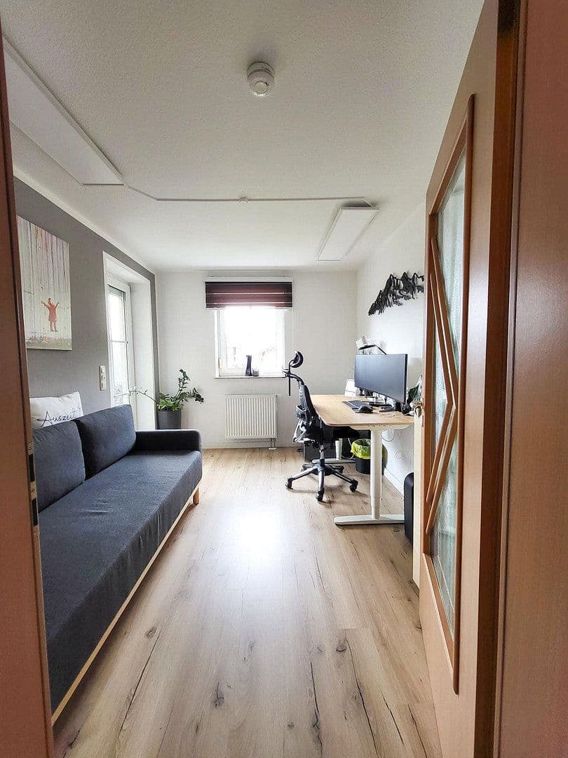 4 bedroom flat for sale, 93 m², Schwarzenberg/Erzgebirge, Saxony 4 bedroom flat for sale, 93 m², Schwarzenberg/Erzgebirge, Saxony