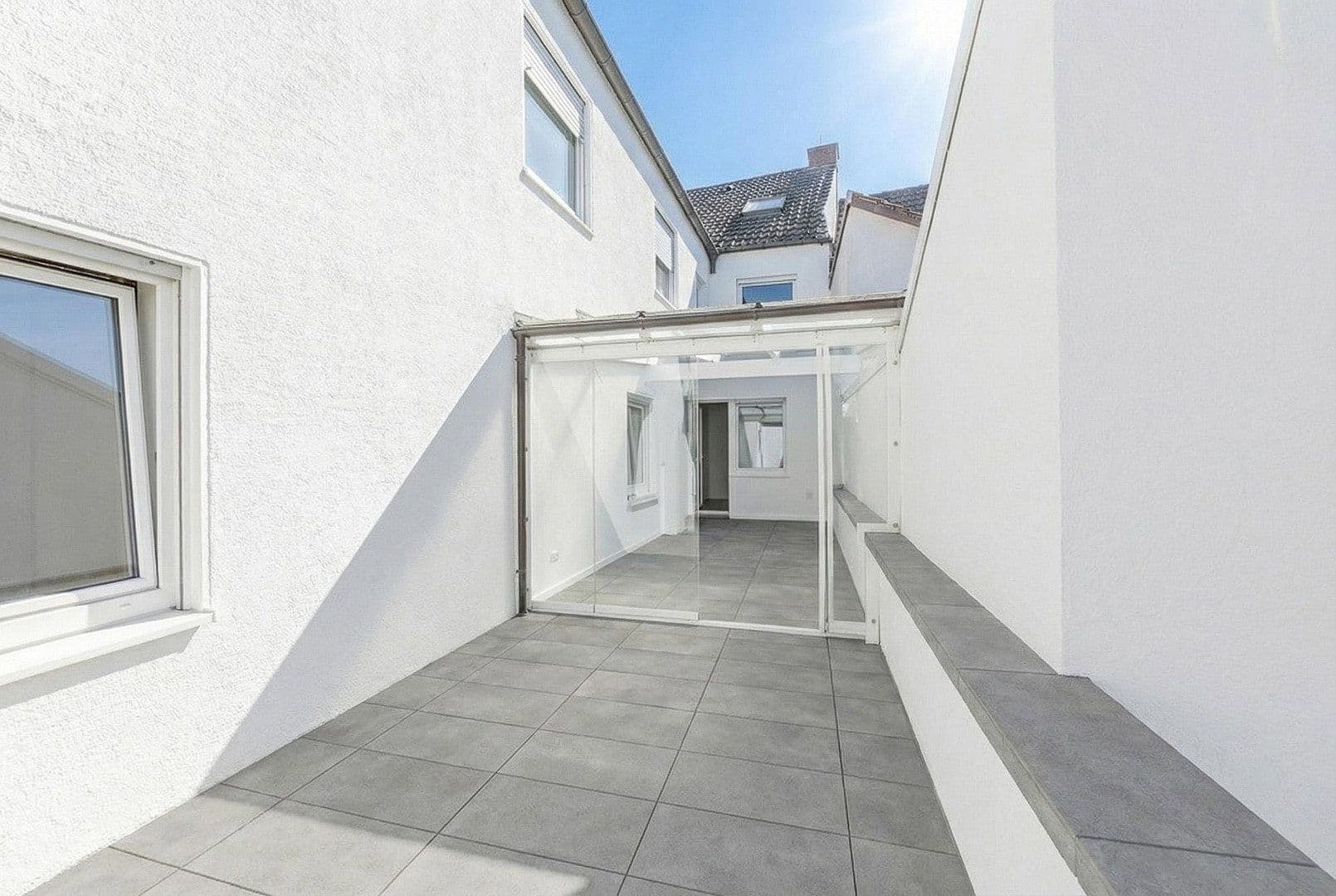 3 bedroom with open-plan kitchen flat to rent, 109 m², Plankstadt, Baden-Württemberg 3 bedroom with open-plan kitchen flat to rent, 109 m², Plankstadt, Baden-Württemberg