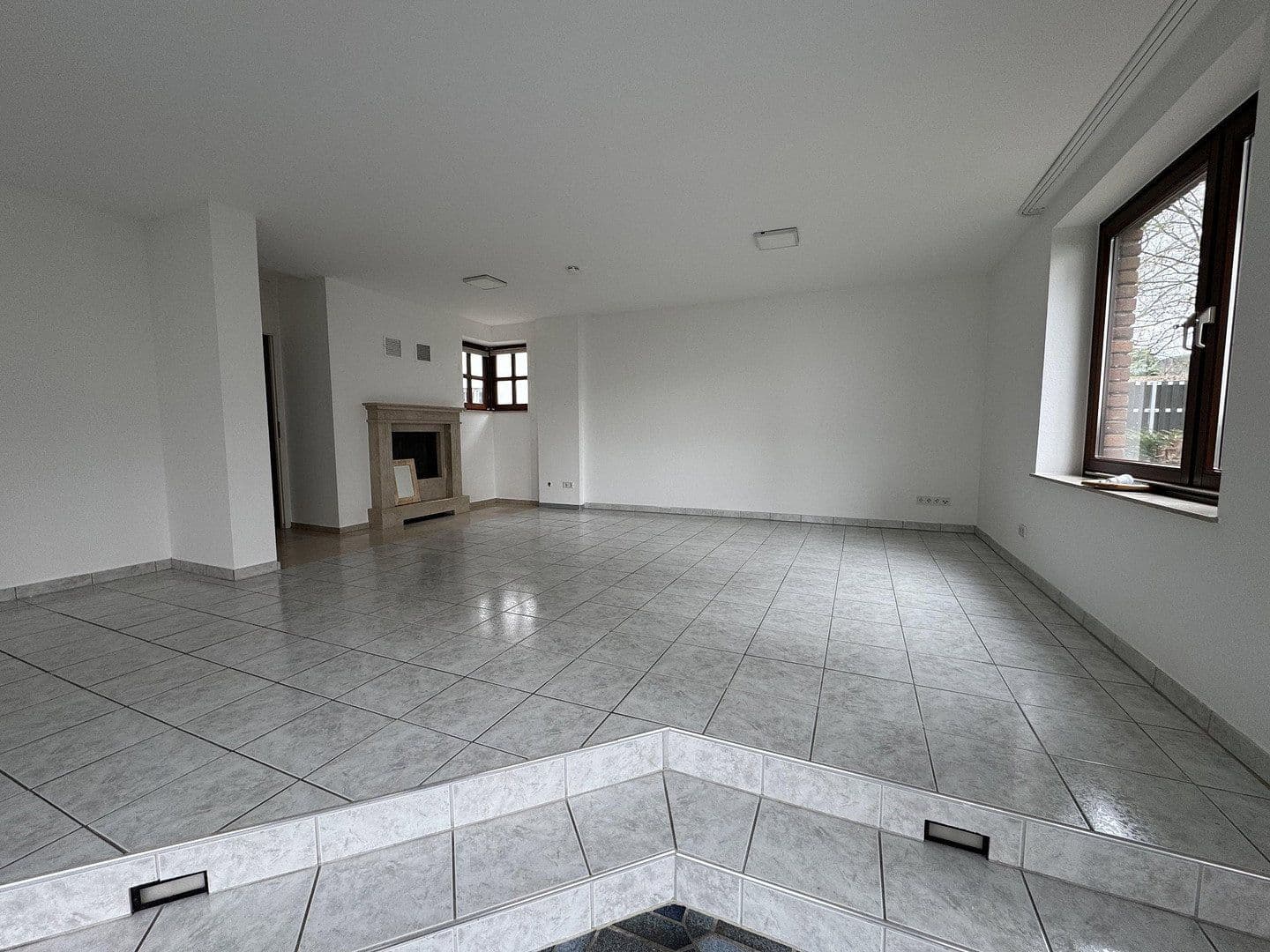 3 bedroom flat to rent, 109 m², Drosselweg 47, Bergisch Gladbach, North Rhine-Westphalia 3 bedroom flat to rent, 109 m², Drosselweg 47, Bergisch Gladbach, North Rhine-Westphalia