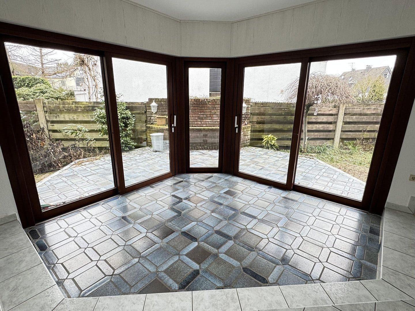 3 bedroom flat to rent, 109 m², Drosselweg 47, Bergisch Gladbach, North Rhine-Westphalia 3 bedroom flat to rent, 109 m², Drosselweg 47, Bergisch Gladbach, North Rhine-Westphalia