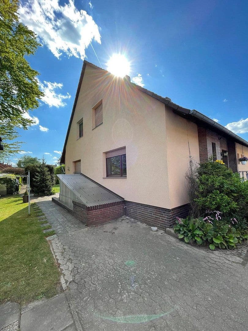 house for sale, 210 m², Uetze, Lower Saxony house for sale, 210 m², Uetze, Lower Saxony