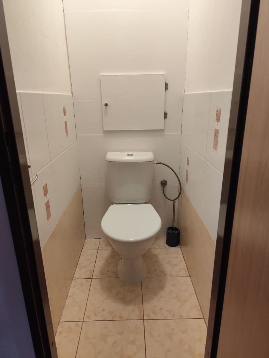 2 bedroom with open-plan kitchen flat to rent, 75 m², Ostravská, Prague, Prague 2 bedroom with open-plan kitchen flat to rent, 75 m², Ostravská, Prague, Prague