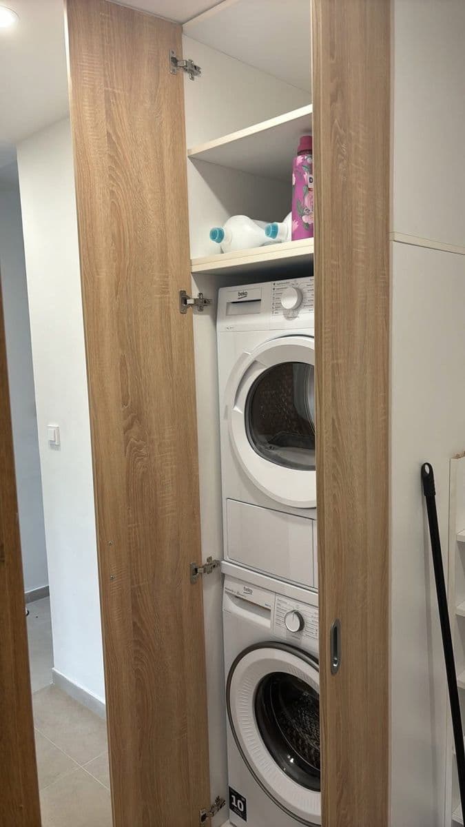 2 bedroom with open-plan kitchen flat to rent, 68 m², Sídliště Ⅰ, Kamenice, Středočeský Region 2 bedroom with open-plan kitchen flat to rent, 68 m², Sídliště Ⅰ, Kamenice, Středočeský Region