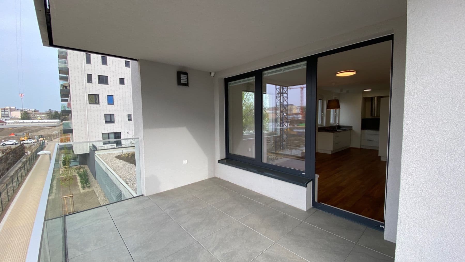 1 bedroom with open-plan kitchen flat to rent, 52 m², Pod Harfou, Prague, Prague 1 bedroom with open-plan kitchen flat to rent, 52 m², Pod Harfou, Prague, Prague