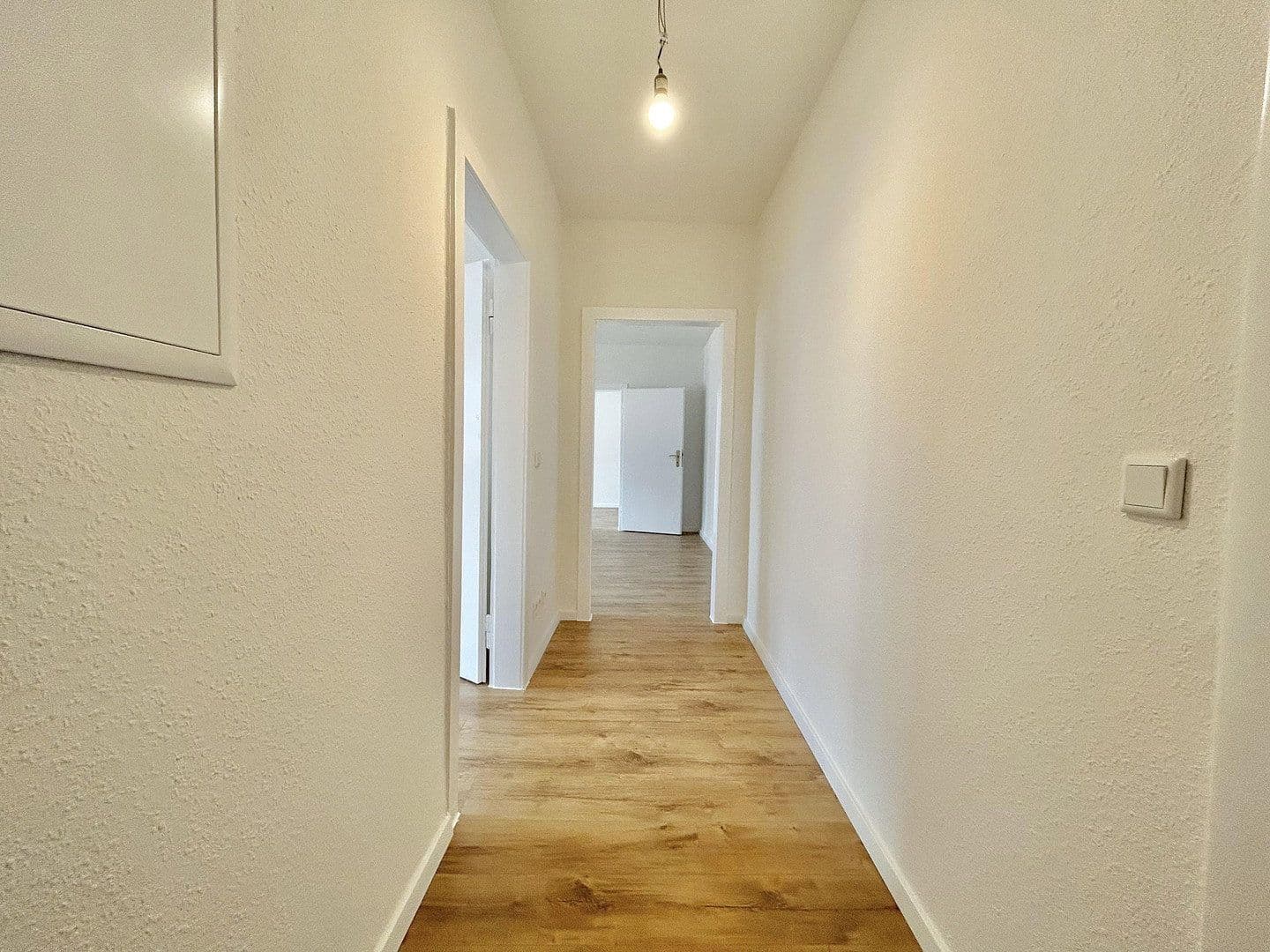 1 bedroom with open-plan kitchen flat to rent, 56 m², Valentinenstraße 2, Essen, North Rhine-Westphalia 1 bedroom with open-plan kitchen flat to rent, 56 m², Valentinenstraße 2, Essen, North Rhine-Westphalia