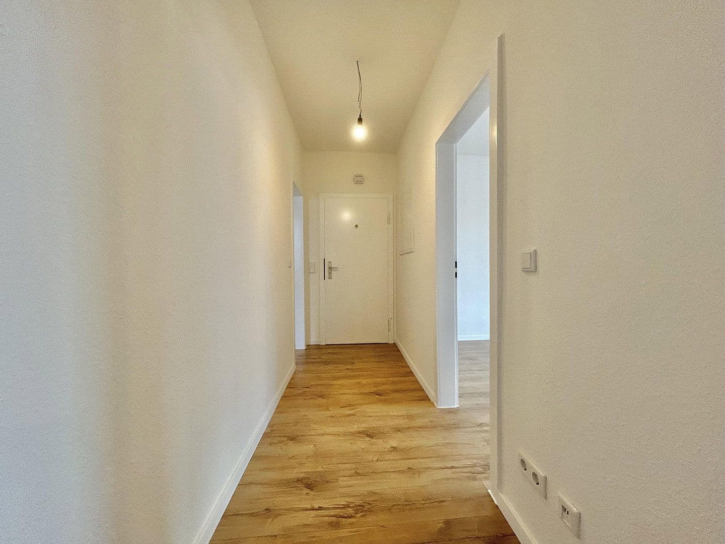 1 bedroom with open-plan kitchen flat to rent, 56 m², Valentinenstraße 2, Essen, North Rhine-Westphalia 1 bedroom with open-plan kitchen flat to rent, 56 m², Valentinenstraße 2, Essen, North Rhine-Westphalia