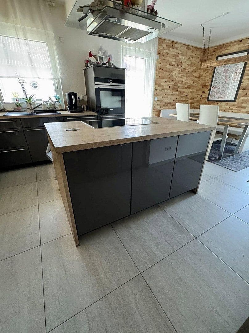 4 bedroom flat for sale, 129 m², Frankfurt Am Main, Hesse 4 bedroom flat for sale, 129 m², Frankfurt Am Main, Hesse