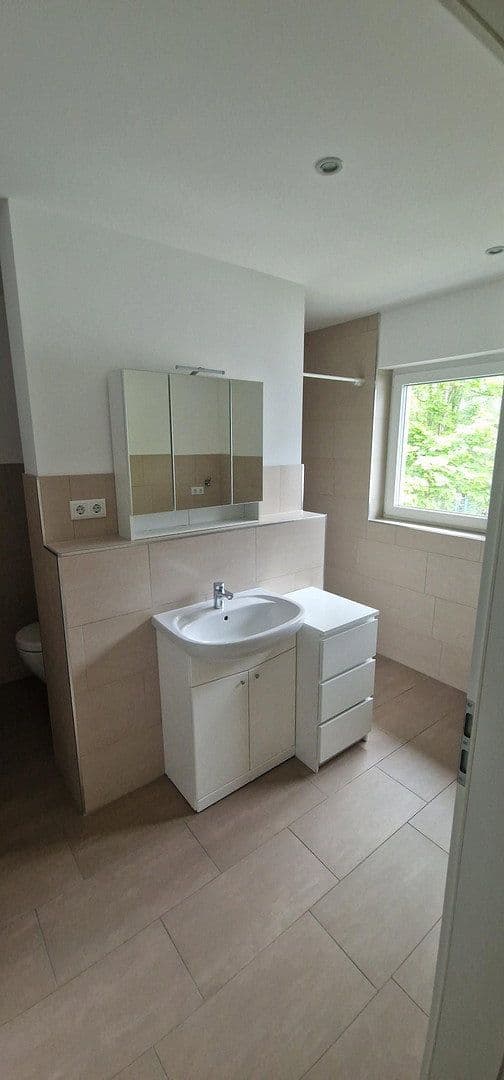 house to rent, 145 m², Weydemeyerstr 180a, Chemnitz, Saxony house to rent, 145 m², Weydemeyerstr 180a, Chemnitz, Saxony