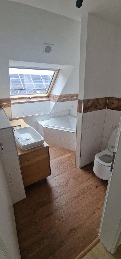 house to rent, 145 m², Weydemeyerstr 180a, Chemnitz, Saxony house to rent, 145 m², Weydemeyerstr 180a, Chemnitz, Saxony