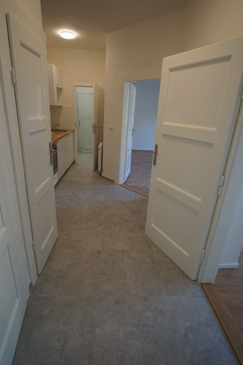 3 bedroom flat to rent, 58 m², Biskupcova, Prague, Prague 3 bedroom flat to rent, 58 m², Biskupcova, Prague, Prague