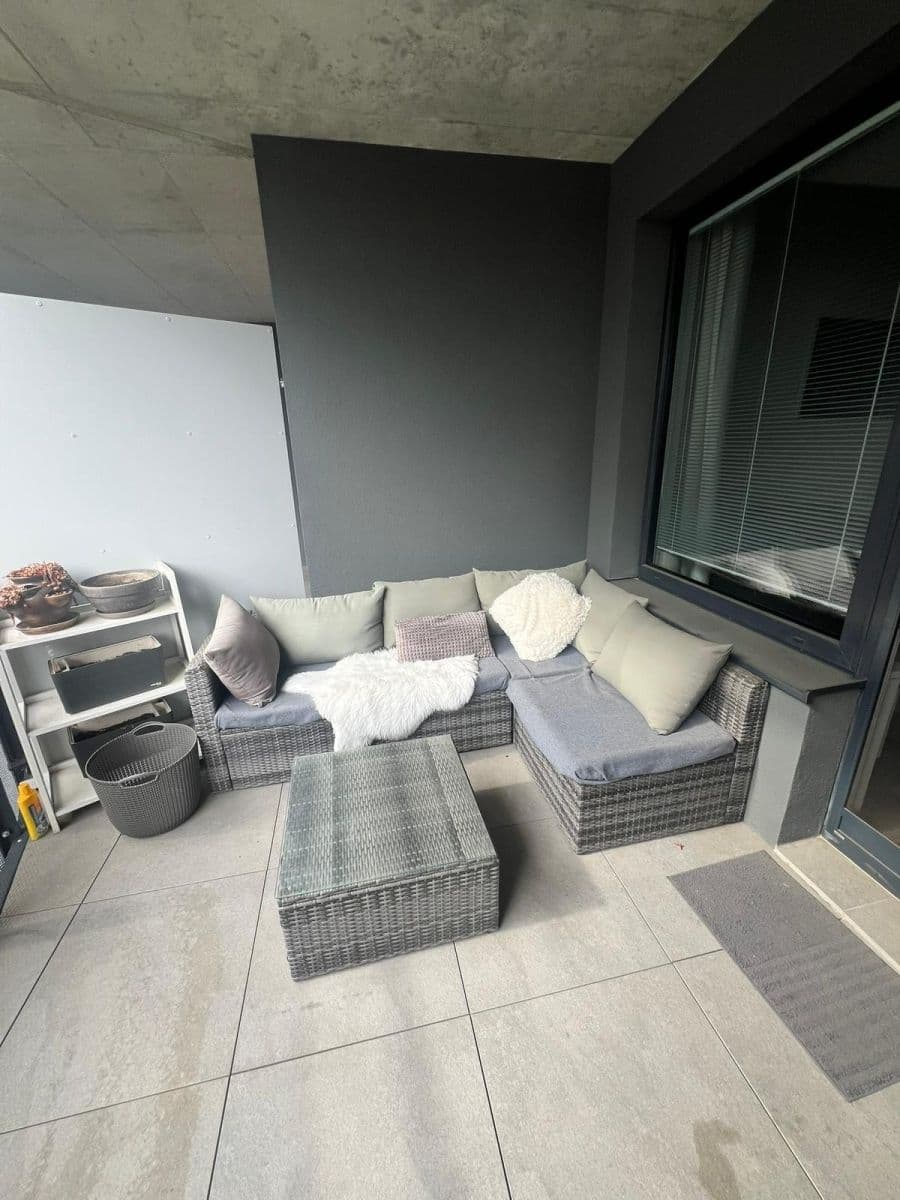 Studio flat to rent, 49 m², Zvěřinova, Prague, Prague Studio flat to rent, 49 m², Zvěřinova, Prague, Prague