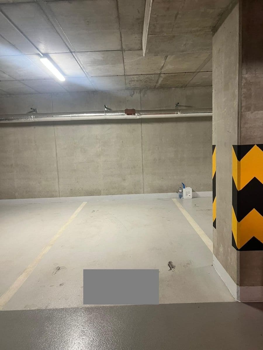 Studio flat to rent, 49 m², Zvěřinova, Prague, Prague Studio flat to rent, 49 m², Zvěřinova, Prague, Prague