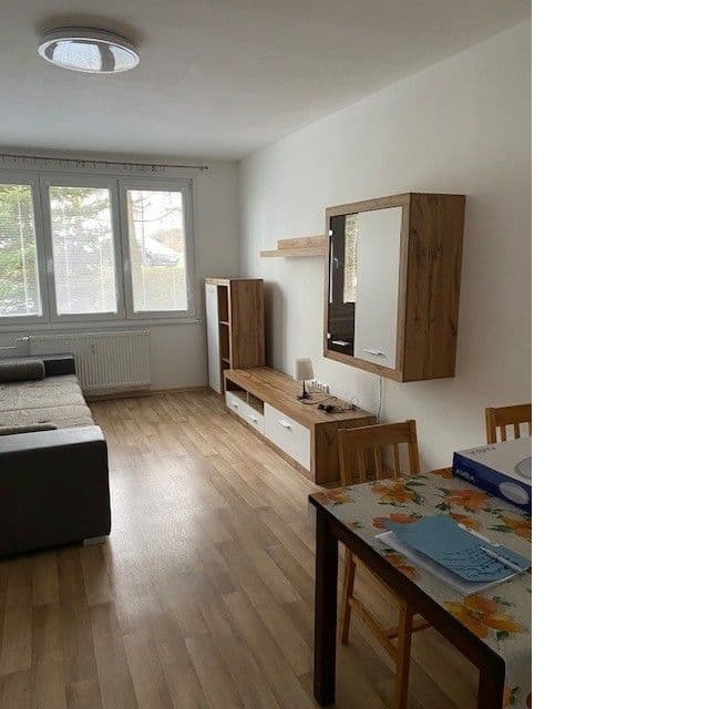 2 bedroom flat to rent, 55 m², Sídliště Míru, Pacov, Vysočina Region 2 bedroom flat to rent, 55 m², Sídliště Míru, Pacov, Vysočina Region