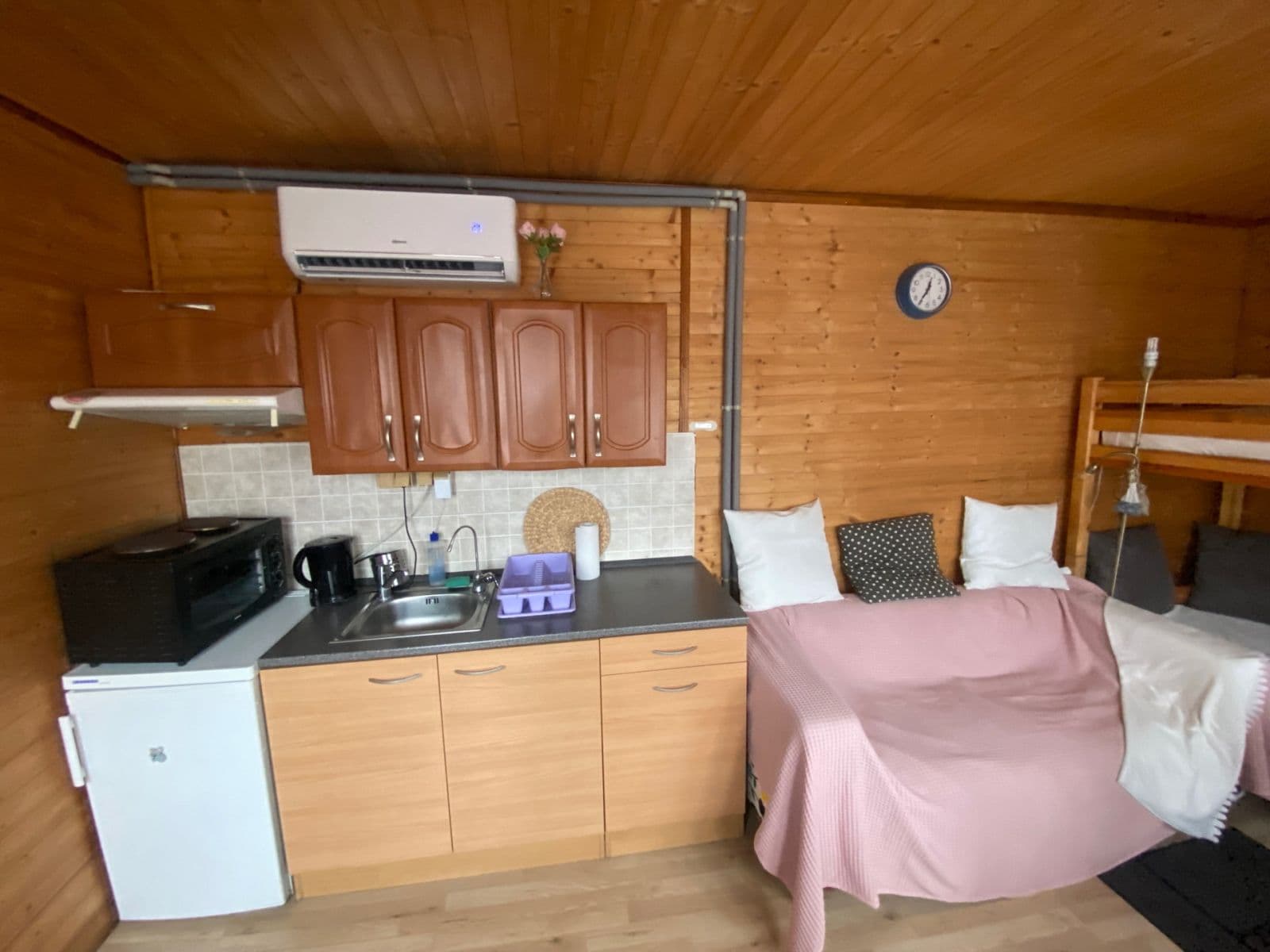 Studio flat to rent, 19 m², Buštěhradská, Prague, Prague Studio flat to rent, 19 m², Buštěhradská, Prague, Prague