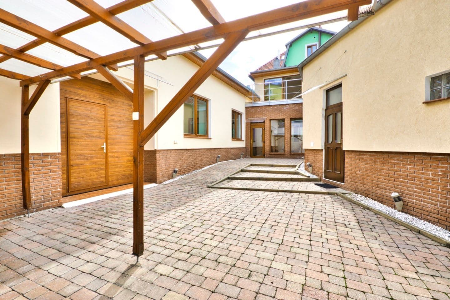 house to rent, 400 m², Plzeňská, Prague, Prague house to rent, 400 m², Plzeňská, Prague, Prague