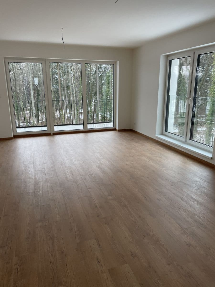 2 bedroom with open-plan kitchen flat for sale, 83 m², Na Pile, Zásmuky, Středočeský Region 2 bedroom with open-plan kitchen flat for sale, 83 m², Na Pile, Zásmuky, Středočeský Region