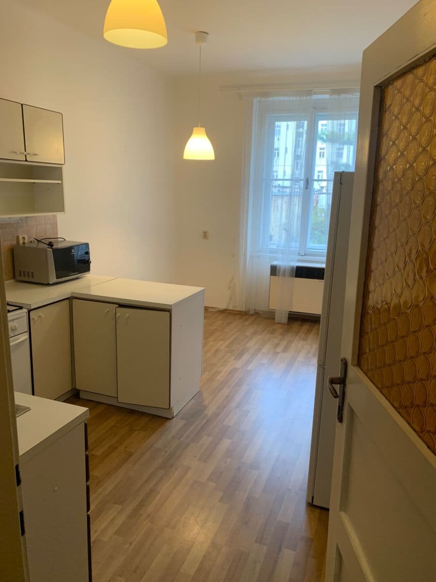 1 bedroom flat to rent, 50 m², Rooseveltova, Prague, Prague 1 bedroom flat to rent, 50 m², Rooseveltova, Prague, Prague