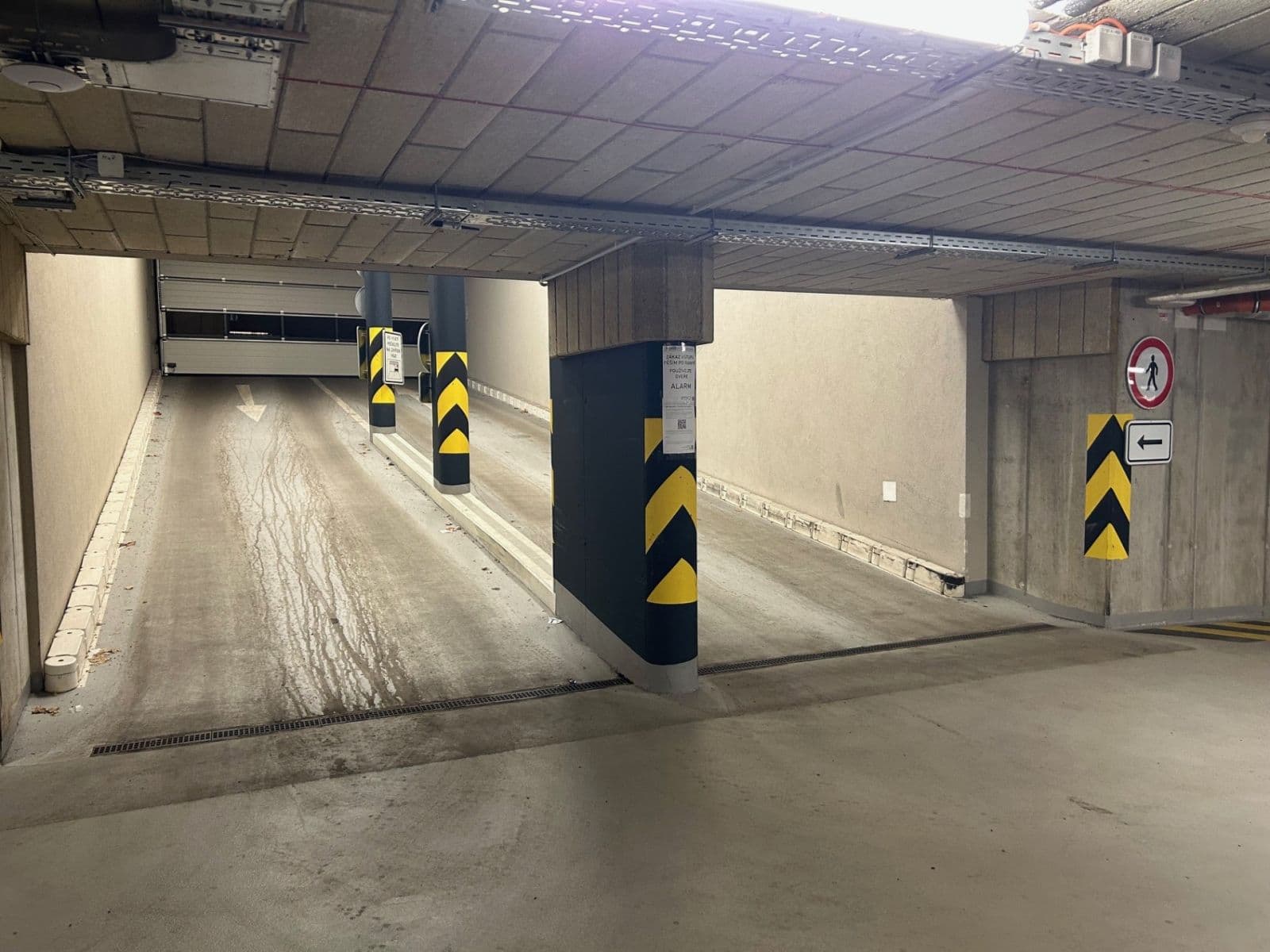 garage to rent, 13 m², Hartigova, Prague, Prague garage to rent, 13 m², Hartigova, Prague, Prague