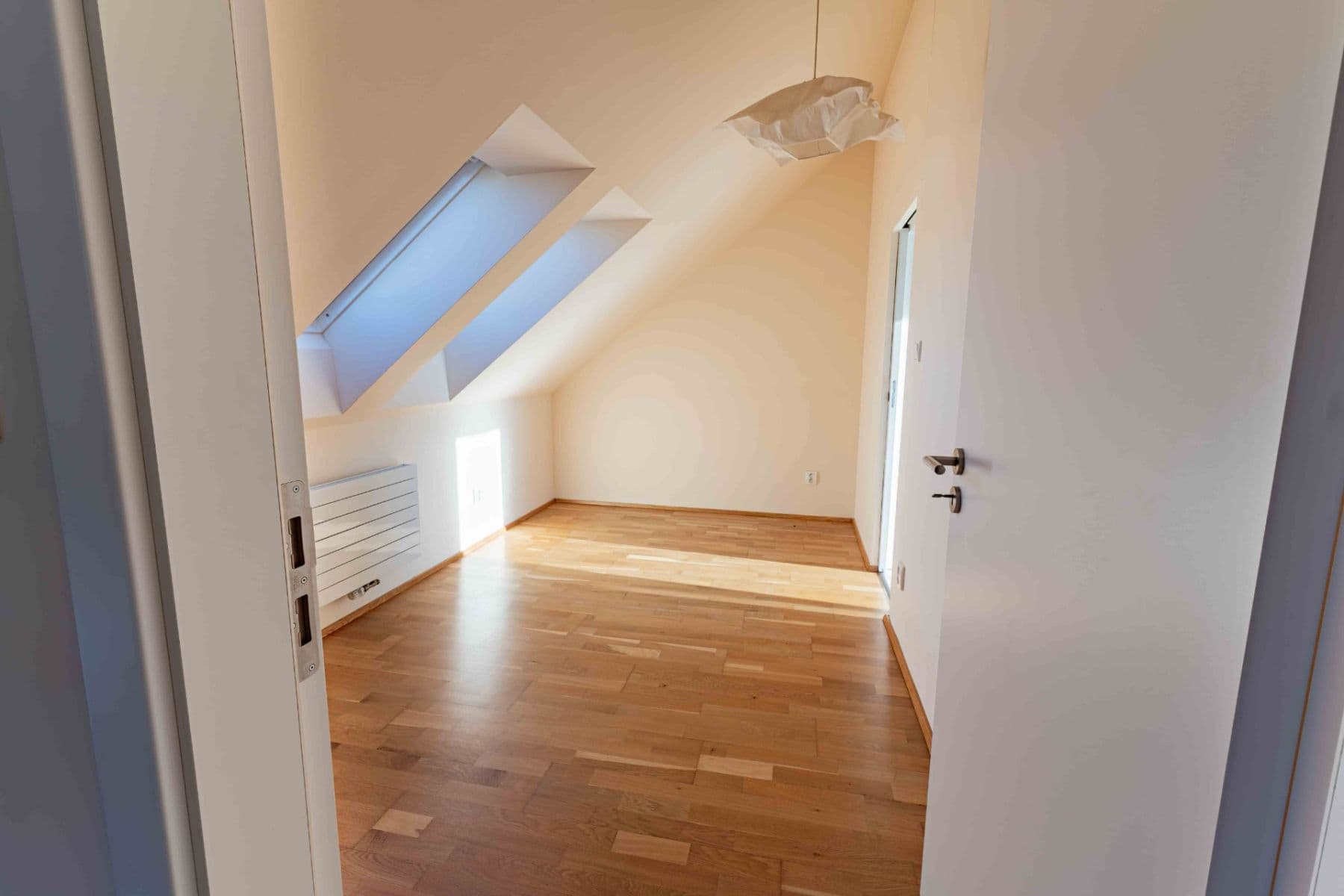 2 bedroom with open-plan kitchen flat to rent, 85 m², Čechova, Prague, Prague 2 bedroom with open-plan kitchen flat to rent, 85 m², Čechova, Prague, Prague