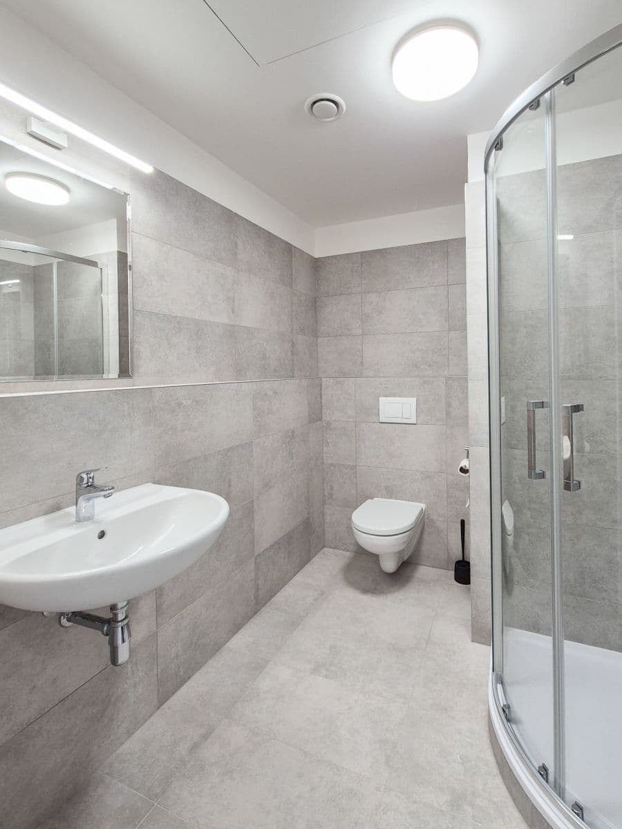 Studio flat to rent, 33 m², Strančická, Prague, Prague Studio flat to rent, 33 m², Strančická, Prague, Prague