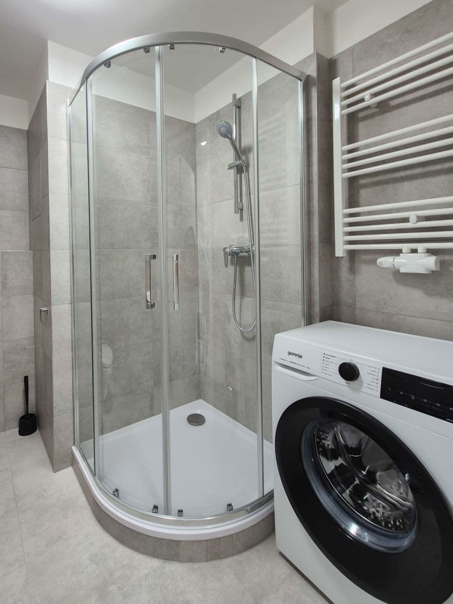 Studio flat to rent, 33 m², Strančická, Prague, Prague Studio flat to rent, 33 m², Strančická, Prague, Prague