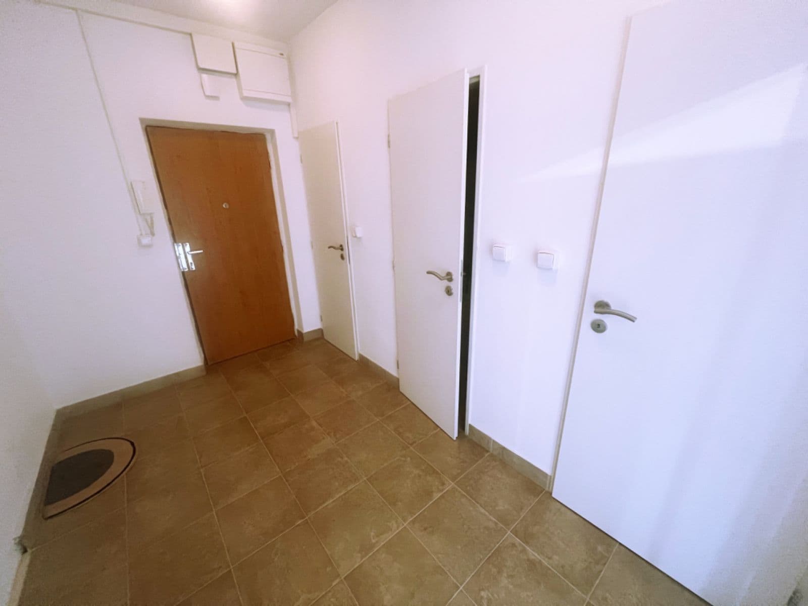 1 bedroom with open-plan kitchen flat to rent, 58 m², Arabská, Prague, Prague 1 bedroom with open-plan kitchen flat to rent, 58 m², Arabská, Prague, Prague