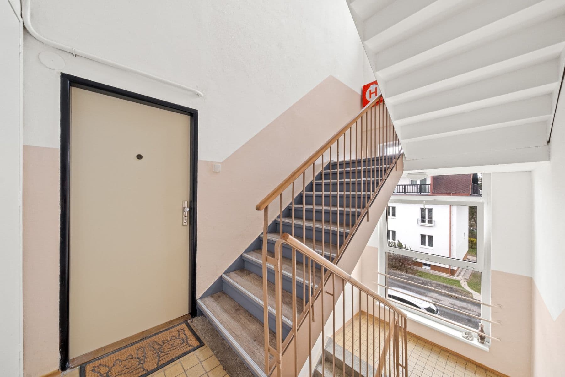 2 bedroom with open-plan kitchen flat for sale, 60 m², Mladých, Prague, Prague 2 bedroom with open-plan kitchen flat for sale, 60 m², Mladých, Prague, Prague