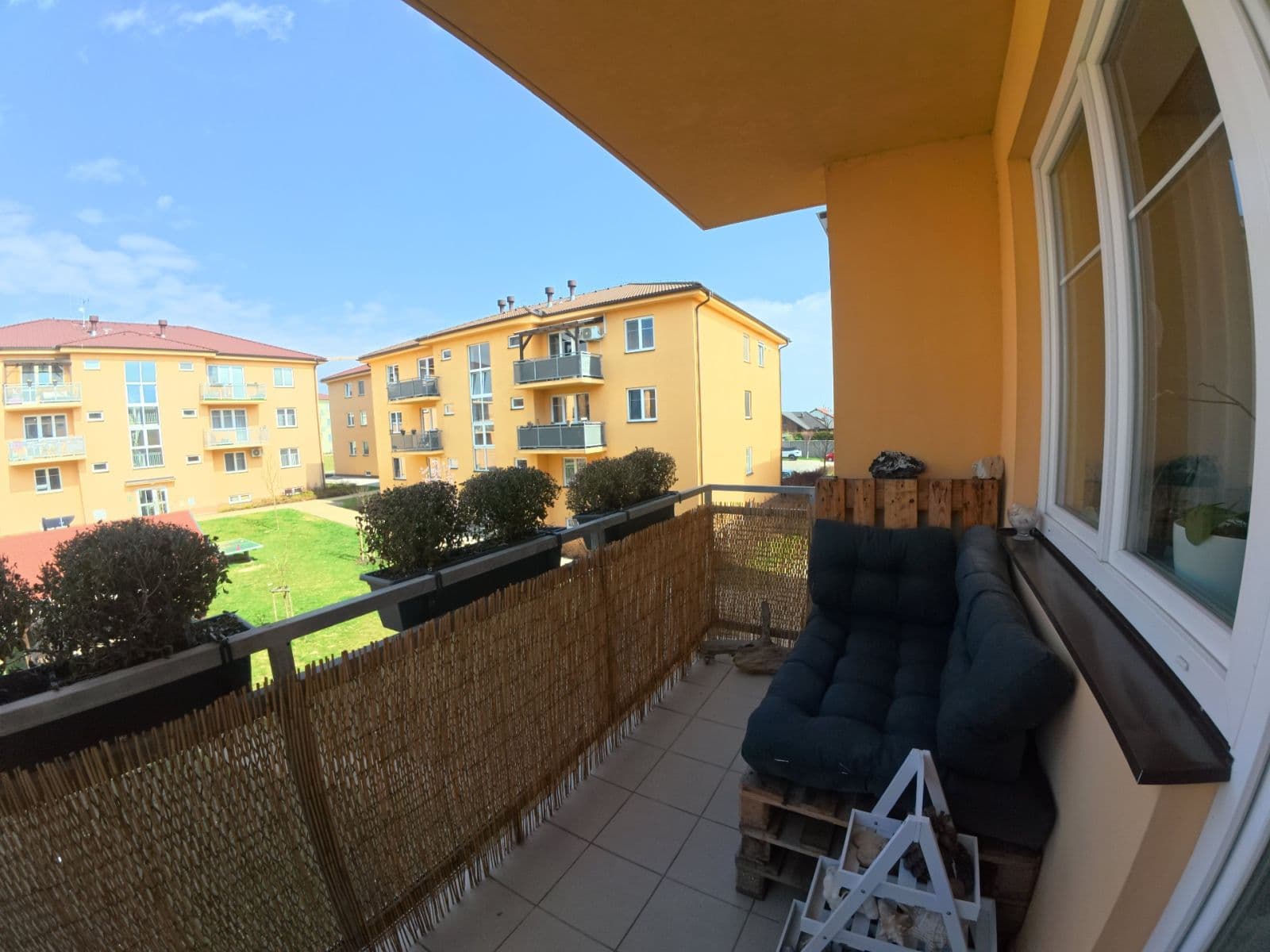 2 bedroom with open-plan kitchen flat for sale, 66 m², Oranžová, Chrášťany, Středočeský Region 2 bedroom with open-plan kitchen flat for sale, 66 m², Oranžová, Chrášťany, Středočeský Region