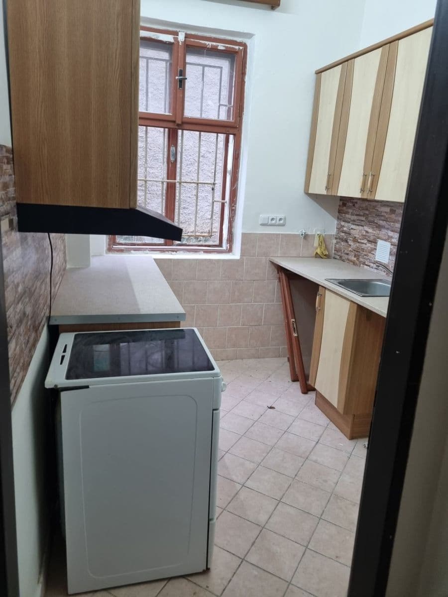 2 bedroom flat to rent, 90 m², V Chaloupkách, Neumětely, Středočeský Region 2 bedroom flat to rent, 90 m², V Chaloupkách, Neumětely, Středočeský Region