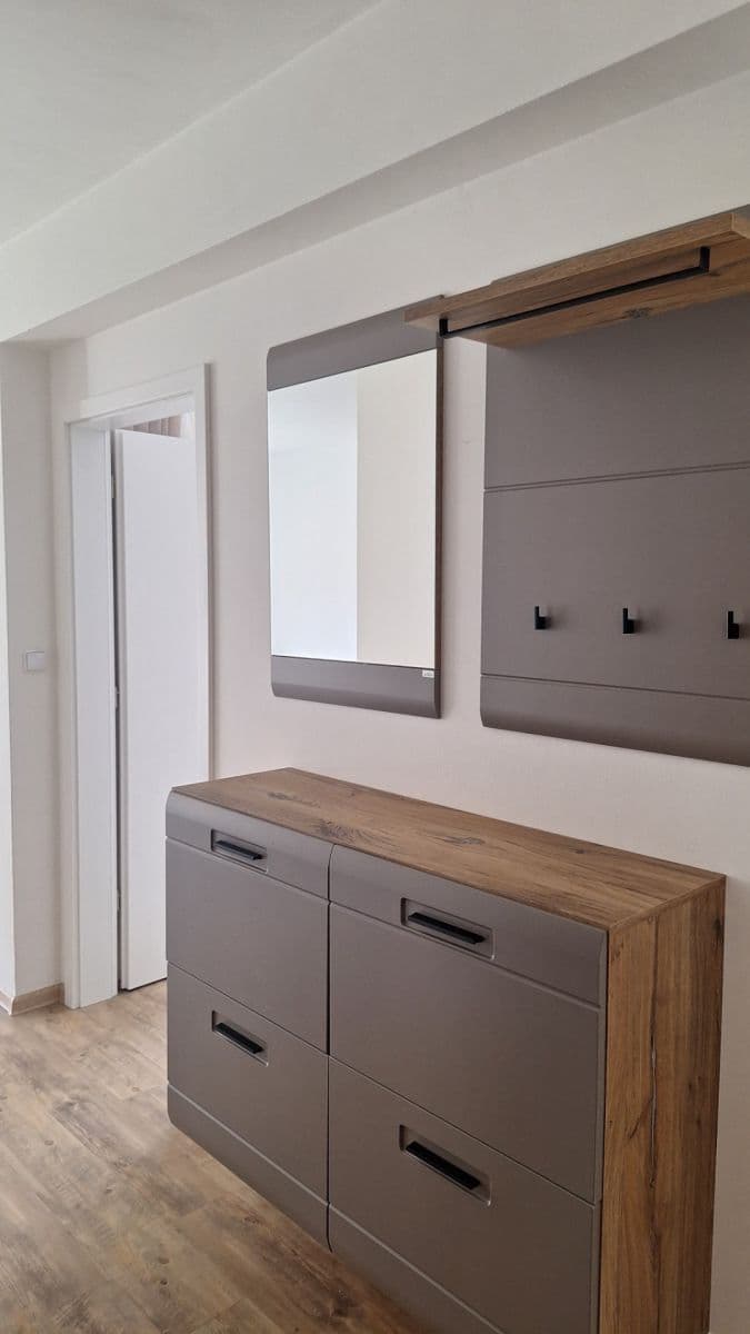 1 bedroom with open-plan kitchen flat to rent, 42 m², Na Horkách, Kralupy nad Vltavou, Středočeský Region 1 bedroom with open-plan kitchen flat to rent, 42 m², Na Horkách, Kralupy nad Vltavou, Středočeský Region