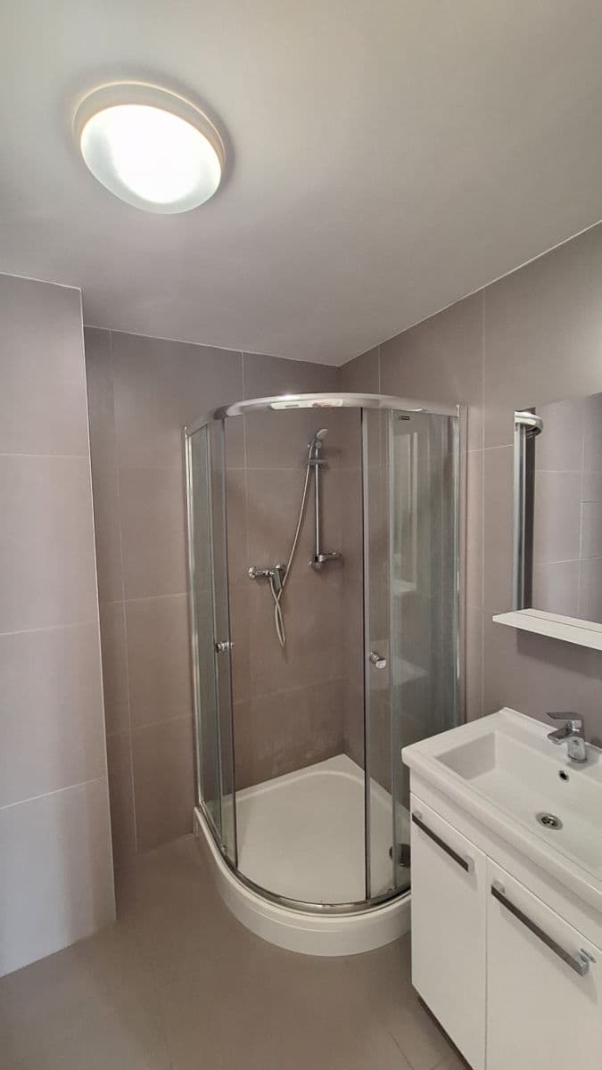 1 bedroom with open-plan kitchen flat to rent, 42 m², Na Horkách, Kralupy nad Vltavou, Středočeský Region 1 bedroom with open-plan kitchen flat to rent, 42 m², Na Horkách, Kralupy nad Vltavou, Středočeský Region