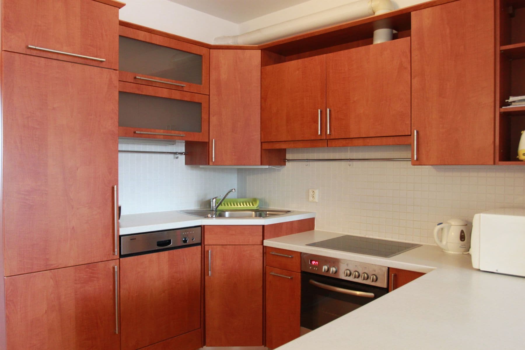 2 bedroom with open-plan kitchen flat to rent, 74 m², Remízková, Prague, Prague 2 bedroom with open-plan kitchen flat to rent, 74 m², Remízková, Prague, Prague